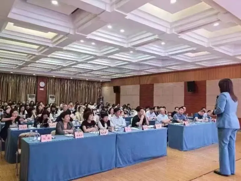 公益|  自动自发携手市政协家庭指导委员工作室举办主题讲座！