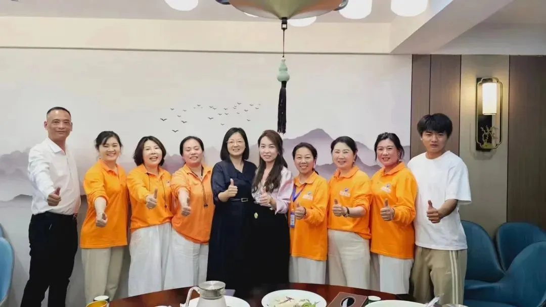 公益讲座：轻松化解孩子迷恋手机问题